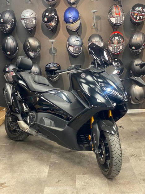 אופנוסנטר, ציוד לאופנועים ואביזרים לאופנוע - ימאהה Tmax 560 tech max רישיון A1 שנת 2024